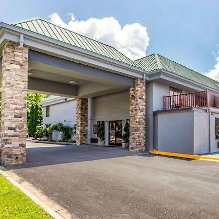 Quality Inn 黑山 外观 照片